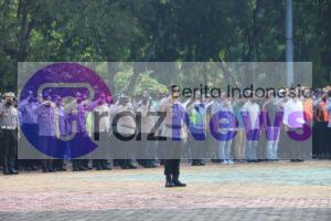 Kapolrestro Bekasi Kota pimpin Apel Pasukan gabungan Pengamanan UnrasDampak Penyesuaian BBM