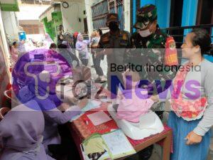 Babinsa Koramil 02/TB Kodim 0503/JB Monitoring Giat Posyandu dan Posbindu di Wilayah Binaan