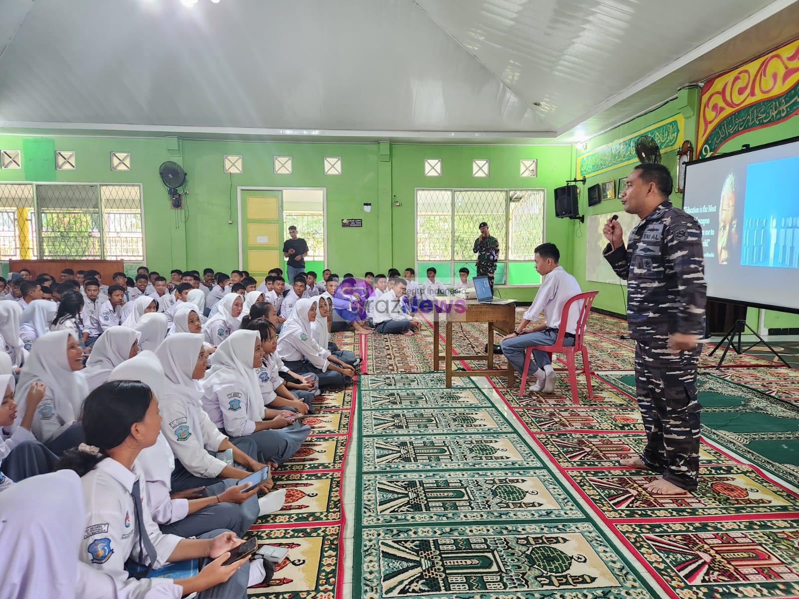 Sosialisasi Pembelajaran Revolusioner Dengan Memaksimalkan Potensi Otak Bagi Siswa Siswi SMAN 7 Kota Bengkulu Oleh Paban VI Spotmaral