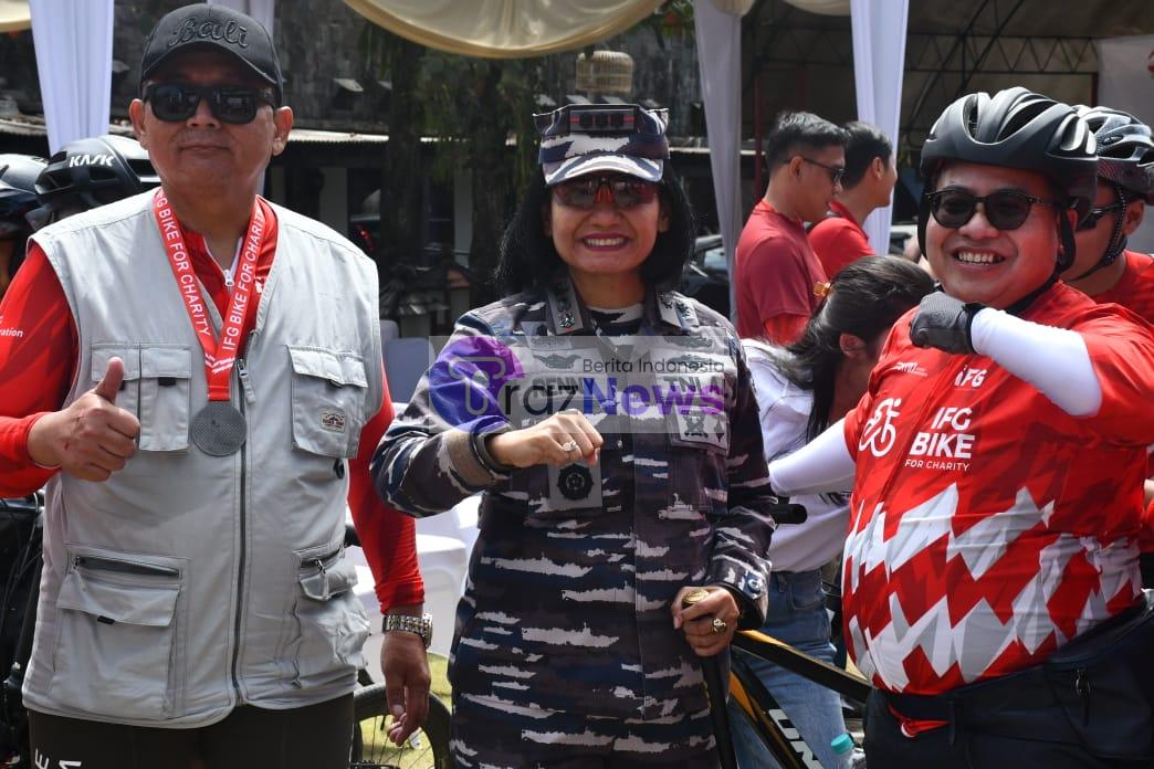 Danlanal Bandung Lepas Peserta IFG Bike For Charity di Tasikmalaya