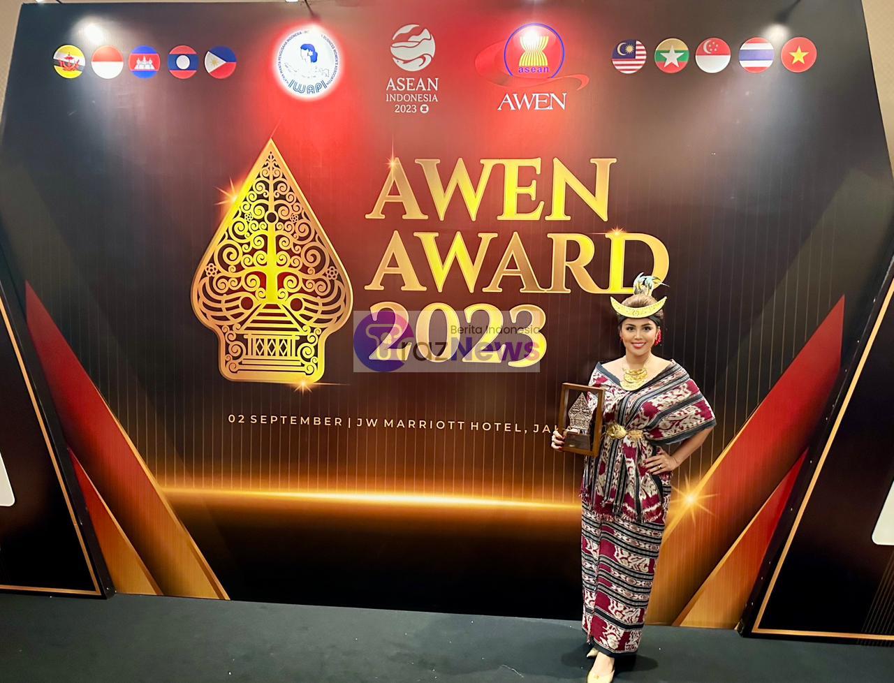 AWEN AWARD 2023 , Putri Betharia Berhasil Raih Penghargaan Kategori Outstanding Asean Women Entrepreneurs / Wanita Pengusaha Asean Berprestasi “