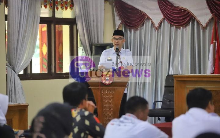 Buka Bimtek PBLHS, Wasisno Berharap Sekolah Di Lampung Barat Lebih Banyak Lagi Mendapat Adiwiyata.