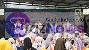 Ketua Umum AKSI Adi Kurnia Setiadi Gelar Sembako Tebus Murah Di Jakarta Timur