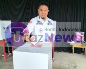 Camat Sekincau Andi Cahyadi Nyoblos di TPS 9 Kelurahan Sekincau.