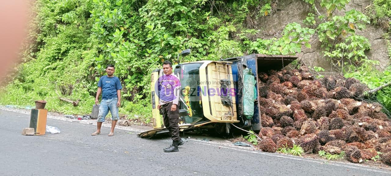 Polsek Pesisir Utara Cek TKP Kecelakaan Tunggal Truk