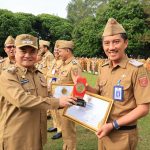 5 OPD Berkinerja Terbaik Terima Penghargaan dari Wakil Bupati Lampung Barat.