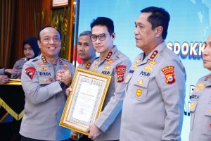POLRI BERI PENGHARGAAN IKPA TERBAIK PADA RAKERNIS EMPAT FUNGSI PUSAT POLRI 2026