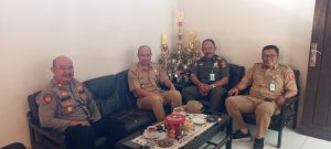 Camat Batu Ketulis Lakukan Silaturahmi ke Polsek Sekincau, Perkuat Sinergitas Kamtibmas.