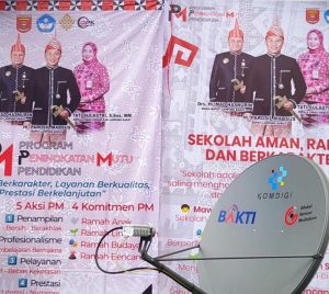 Kadis  Pendidikan Lampung Barat Klarifikasi Pengadaan Banner Sekolah, Tegaskan Sesuai Aturan BOS.