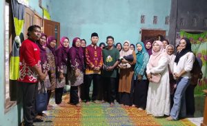 Camat Sekincau Pimpin Penyaluran Bantuan untuk Bayi Penderita Hydrocephalus di Pekon Pampangan