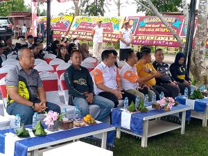 Prajurit Lanal Bintan Ikuti Tracking Gunung Bintan Dalam Rangka HUT ORARI Ke-4