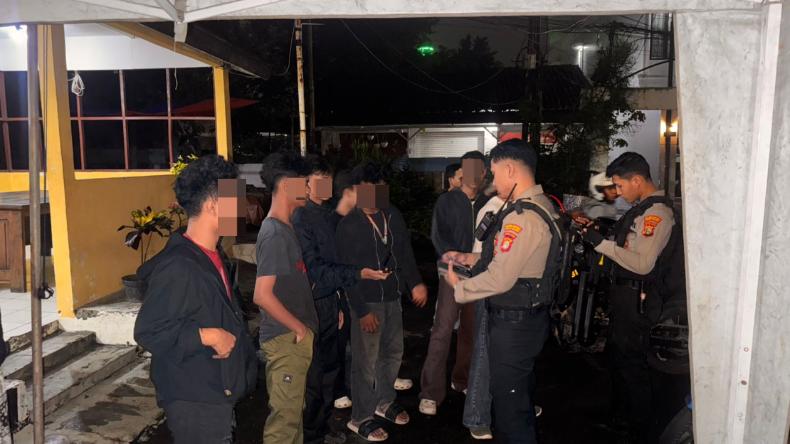 Tim 3P Polres Metro Jaksel Amankan 9 Pemuda Diduga Hendak Tawuran di Radio Dalam