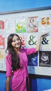 SALSA BILLA AMIRA BERBAKAT DIBIDANG DESIGN & TARIK SUARA.