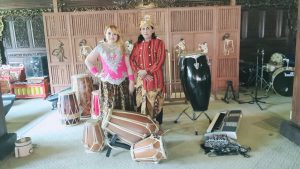 DEWI MUSTIKA HADIRI JAMASAN PUSAKA & DIDAULAT JADI MC