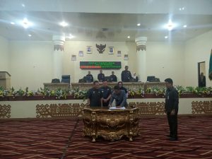 Bupati & Wakil Bupati Tulang Bawang Hadiri Rapat Paripurna Tingkat ll Atas APBD Th 2025.