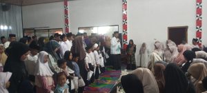 Santunan Anak Yatim di Sekincau, Bupati Lampung Barat: Jangan Biarkan Mereka Merasa Sendiri.