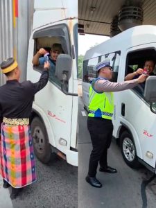Polantas Karib Bersama Induk PJR BSD Korlantas Polri Membagikan Assesoris Bendera Merah Putih dengan memakai Baju Adat 