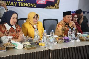 Lewat Beasiswa UT, Bupati Parosil Dorong Peningkatan SDM Lampung Barat. 
