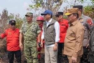 Menhut Raja Antoni ke Kalbar atas Arahan Prabowo : Pastikan Perintah Presiden Berjalan