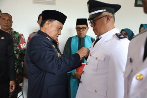 Wabup Lampung Barat Lantik Pj Peratin Bandar Baru dan Bumi Jaya, Tekankan Pelayanan Tanpa Pandang Bulu.