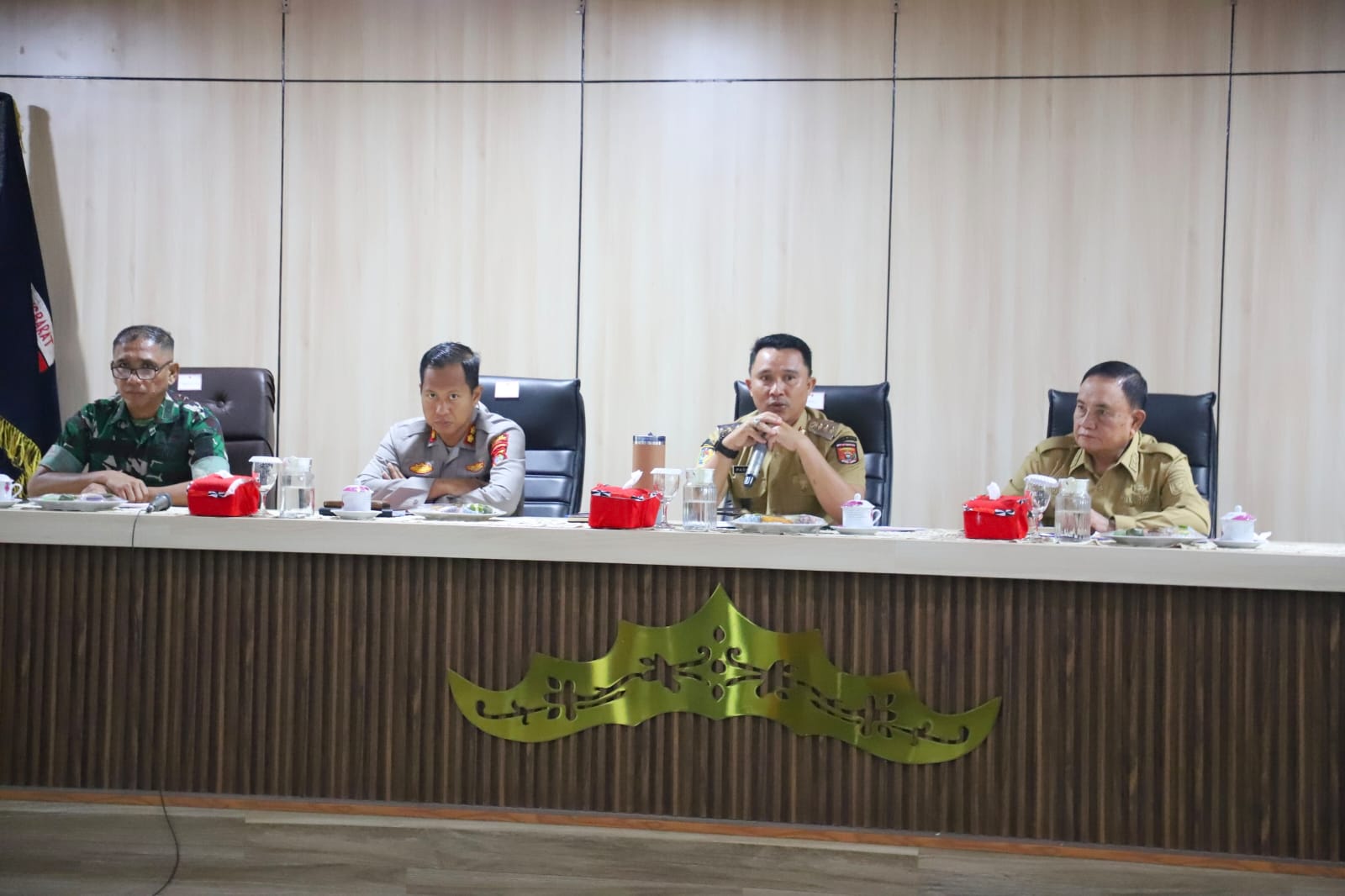 Bupati Lampung Barat Perintahkan OPD Gercep  Antisipasi Abu Krakatau dan Karhutla.