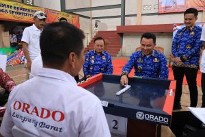 Buka Turnamen Domino ORADO, Bupati Lambar Sebut Bukan Lagi Sekadar Permainan Warung Kopi 