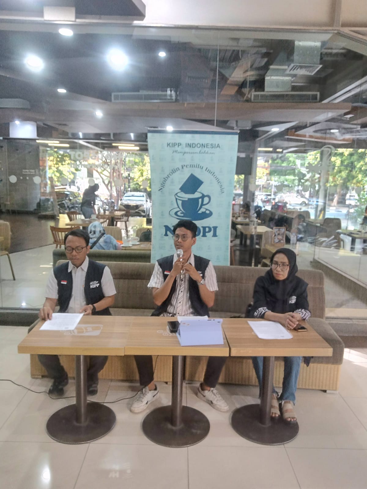 Brahma  Aryana   Seketaris JendraL KIPP Siap  Membongkar Kecurangan Elektoral&Membaca Arah Putusan Perkara Pencalonan Gibran