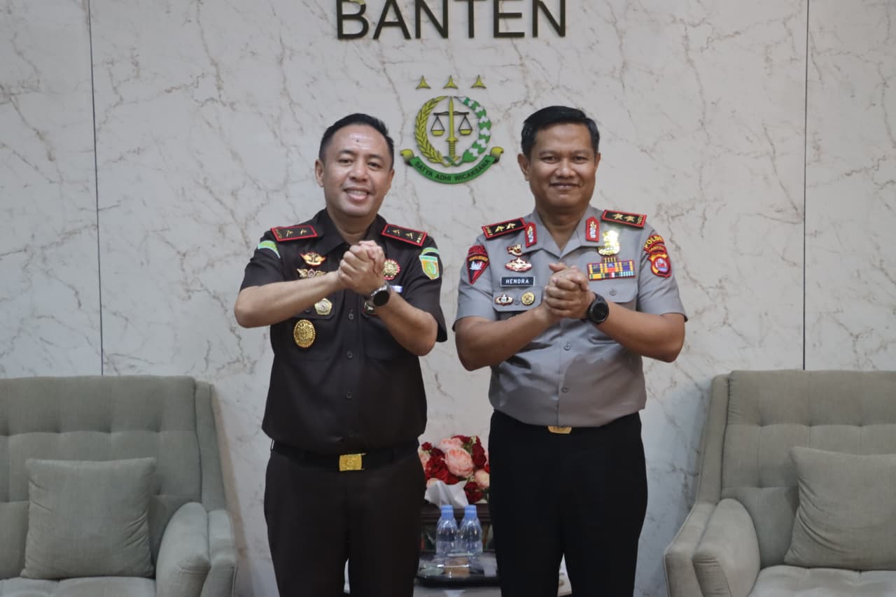 Awali Tugas di Banten, Irjen Pol Hendra Jalin Silaturahmi Dengan Kajati