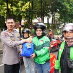 Sabtu Berkah Bersama Ojol, Kapolda Metro Jaya Ajak Pengemudi Utamakan Keselamatan