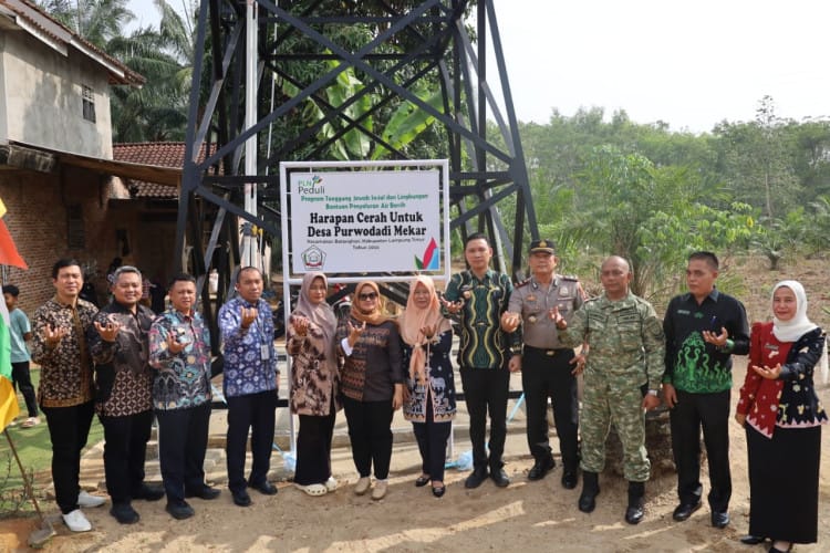 Jaringan Pipa 4.000 Meter, PLN Peduli Alirkan Air Bersih Untuk 240 Rumah di Batanghari Lampung Timur